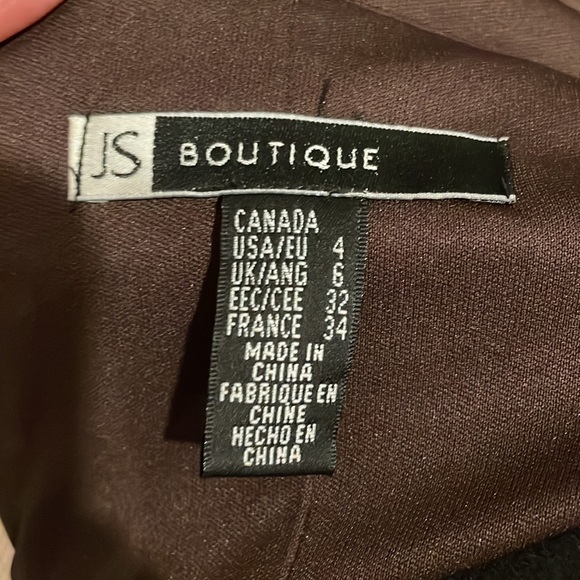 Brown velvet and beaded evening gown - Picture 4 of 4